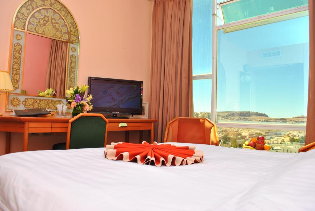 Candles Hotel Wadi Musa Luaran gambar